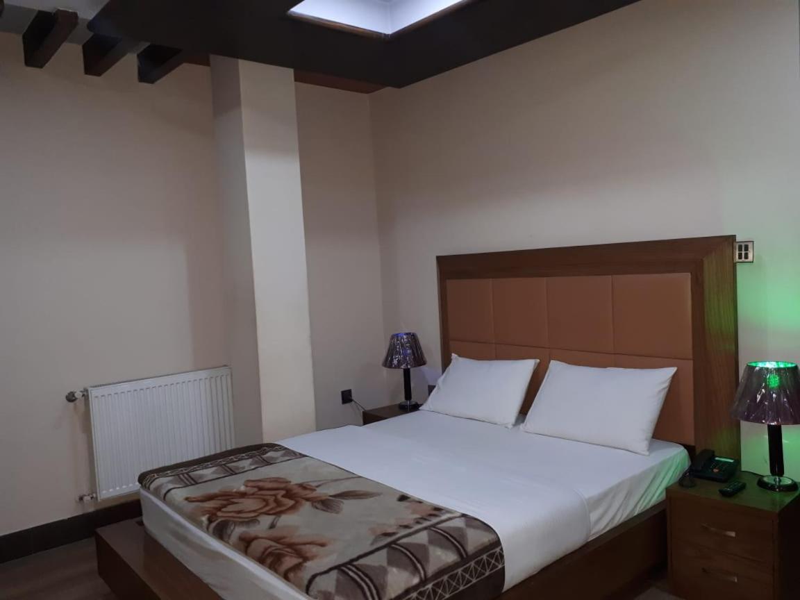 Midtown Hotel Rawalpindi Zewnętrze zdjęcie